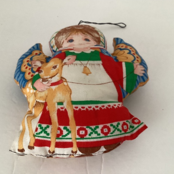Lot of 6 Angels Cut, Sew and Stuffed Soft Fabric Christmas Ornaments Vintage 70s - Picture 9 of 10